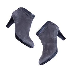 AQUATALIA Riley Suede Ankle Boots Dark Gray Heel Whipstitch Trim Women's 7.5